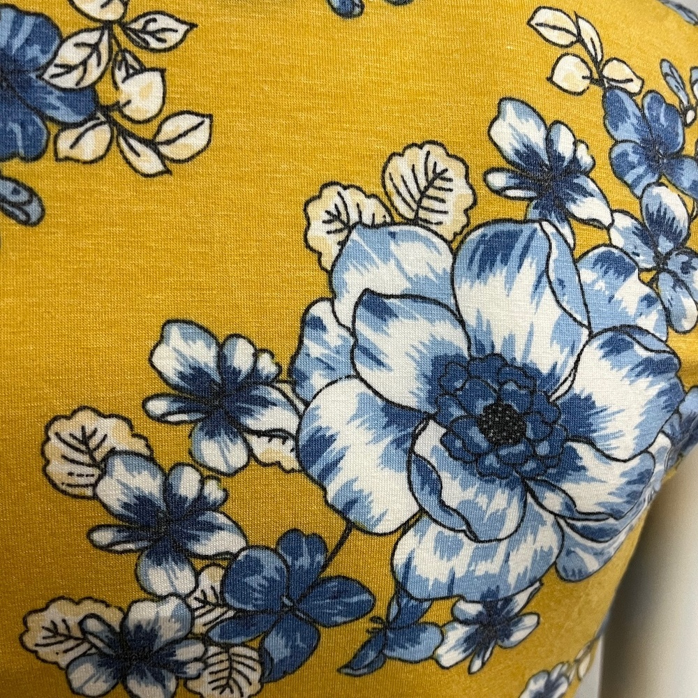 NWT IN Floral Mock Wrap Floral Dress - Picture 6 of 10